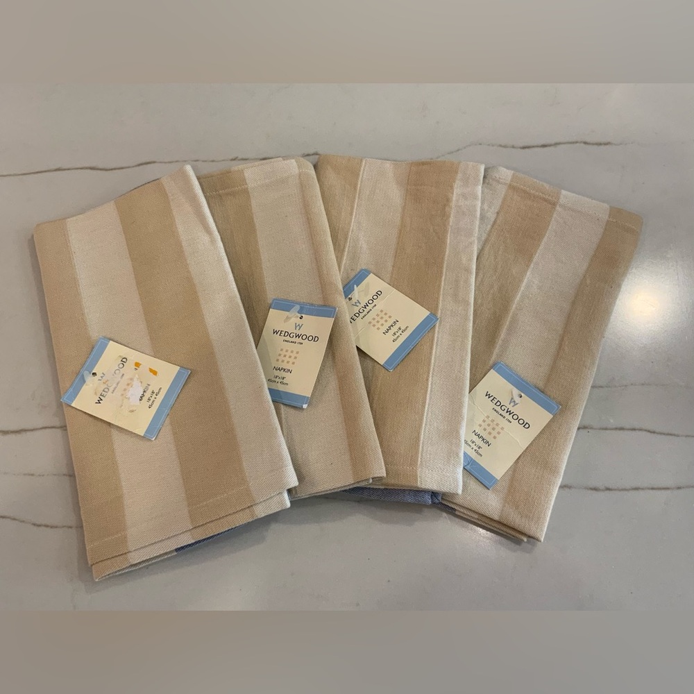 WEDGWOOD Beige and Blue Striped Dinner Napkin